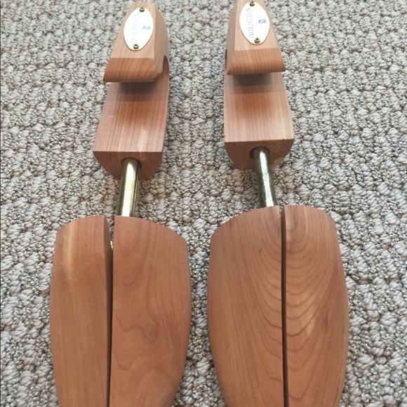 Nordstrom Cedar Shoe Trees - Picture 2 of 5